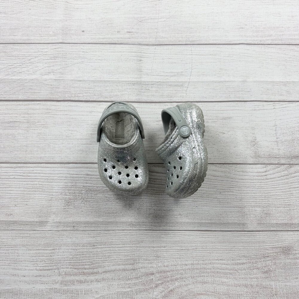 Crocs Toddler Classic Clog Silver Glitter Lined Shoes Cozy Fleece Slip On 6